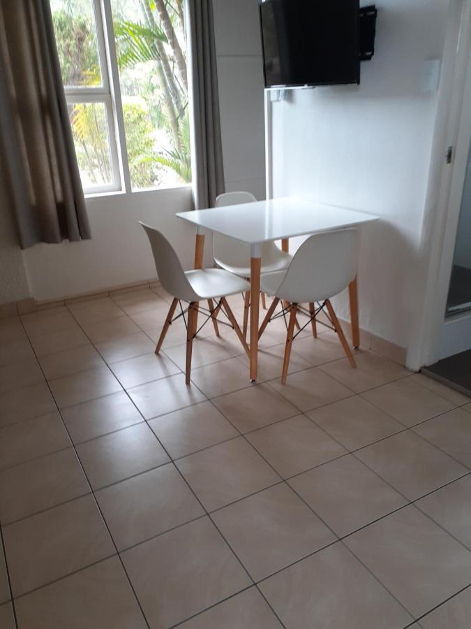 Belmont Palms Motel Lake Macquarie Esterno foto